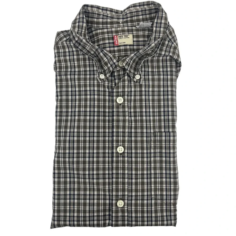 Levi’s Red Tab Mens Flannel Button Down Shirt Plaid size L 10384